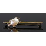 9 carat gold pearl and diamond set brooch, the turtle with a pearl back, diamond set feet, tail