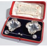 Victorian pair of silver salts, Birmingham 1900, maker Matthew John Jessop, the pair of salts with