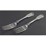 Pair of William IV old English pattern silver forks, London 1833, maker Thomas Wallis and Jonathan