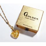 Gold pendant and 9 carat gold chain, the 9 carat gold chain at 7.8 grams, with a glass pendant in