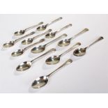 Set of six George V silver coffee spoons, Sheffield 1925, with swag decoration, together with a