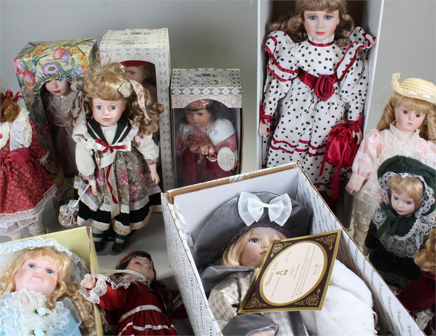 Collection of dolls, Leonardo collection, some cased, various, (qty) - Image 2 of 2