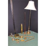 Quantity of brass to include a large1942 shellcase, standard lamp, warming pan, post horn, balance