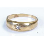 18 carat gold diamond set ring, 2.4 grams