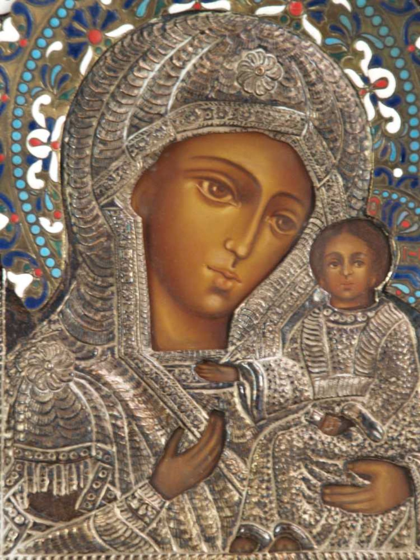 Ikone mit Oklad - Gottesmutter Hodegetria von Smolensk (Smolenskaja),eingefasst im Metallrahmen, - Bild 2 aus 2