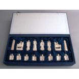 Schachfiguren - vollständig 32 Stück,China 1.Hälfte 20.Jh.,Elfenbein,meisterlich geschnitzt,1 Partei