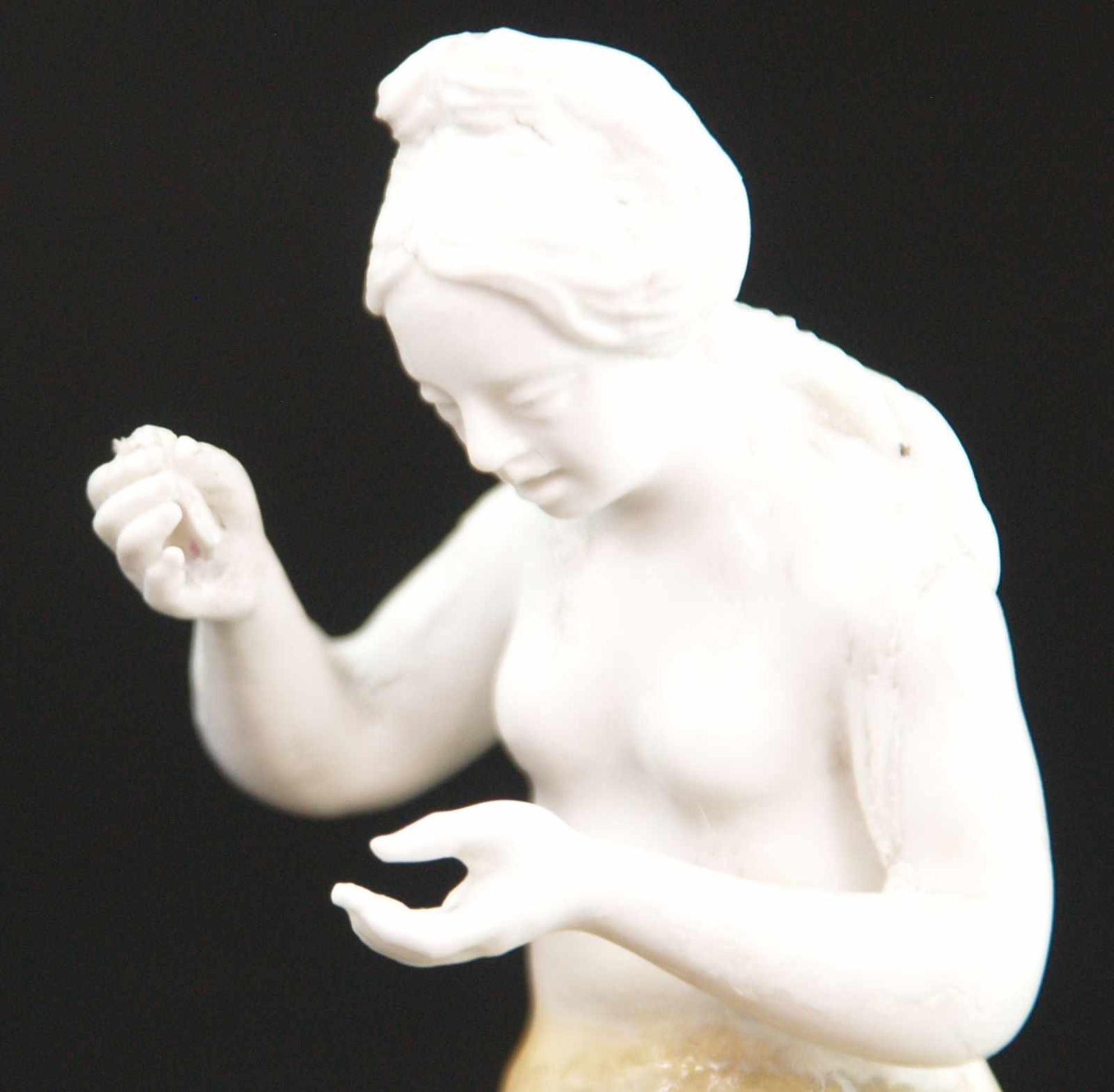 Porzellanfigur - Frankenthal 18.Jh.,aus der Serie der Künste und Wissenschaften,nach einem Modell - Bild 6 aus 8