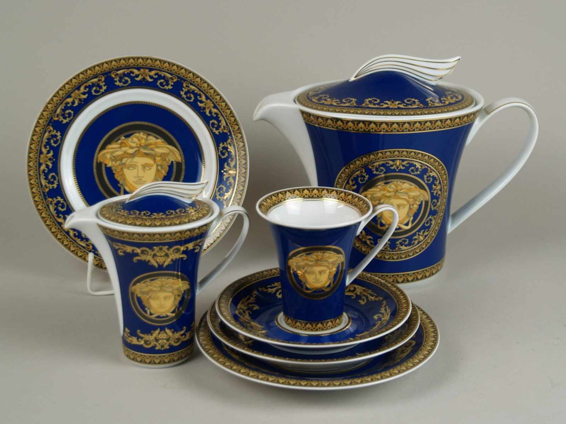 Kleines Kaffeeservice für eine Person - Rosenthal, Versace "Medusa Blue", z.T. Form Ikarus Paul
