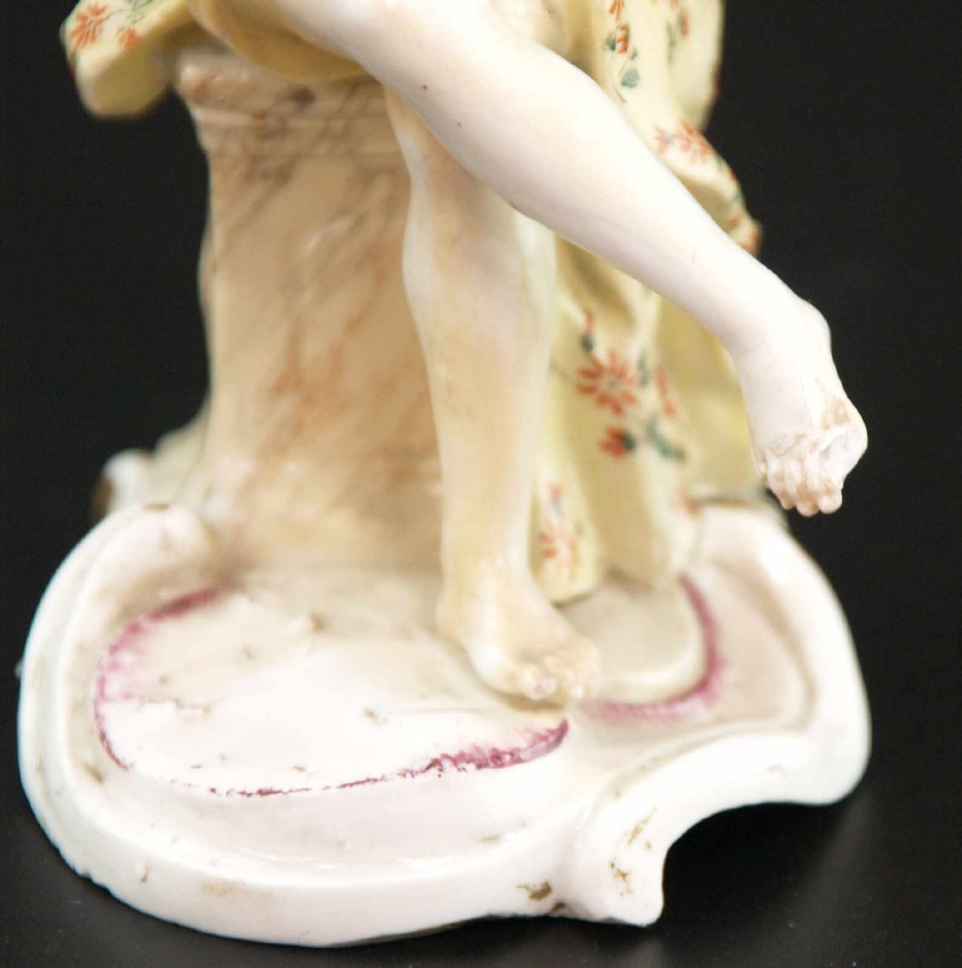 Porzellanfigur - Frankenthal 18.Jh.,aus der Serie der Künste und Wissenschaften,nach einem Modell - Bild 5 aus 8