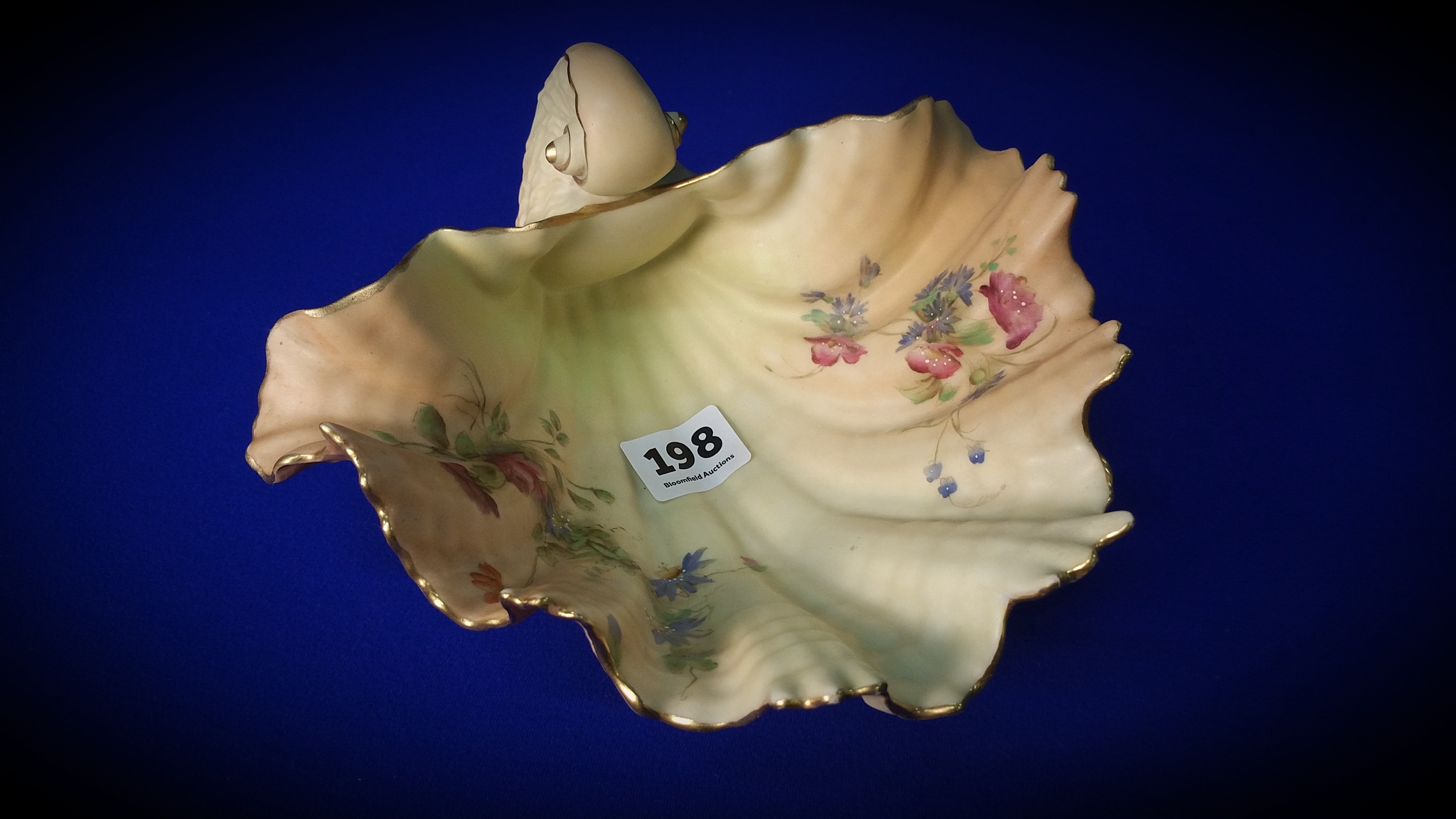 VICTORIAN ROYAL WORCESTER SHELL BOWL HAND DECORATED WITH FLORAL DESIGN