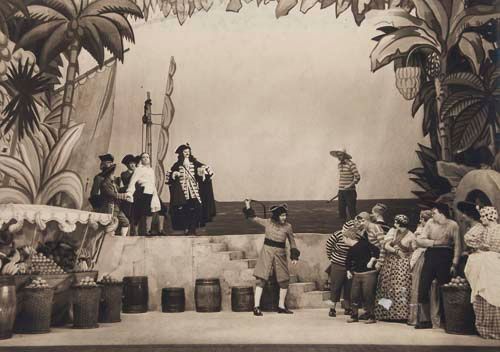 PARK, BERTRAM - THEATRE - Collection of photographs by Bertram Park of various theatre scenes - Image 3 of 4