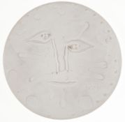 Pablo Picasso (1881-1973) - Plat Visage white earthenware clay plate, 1965, numbered 20/100 on the