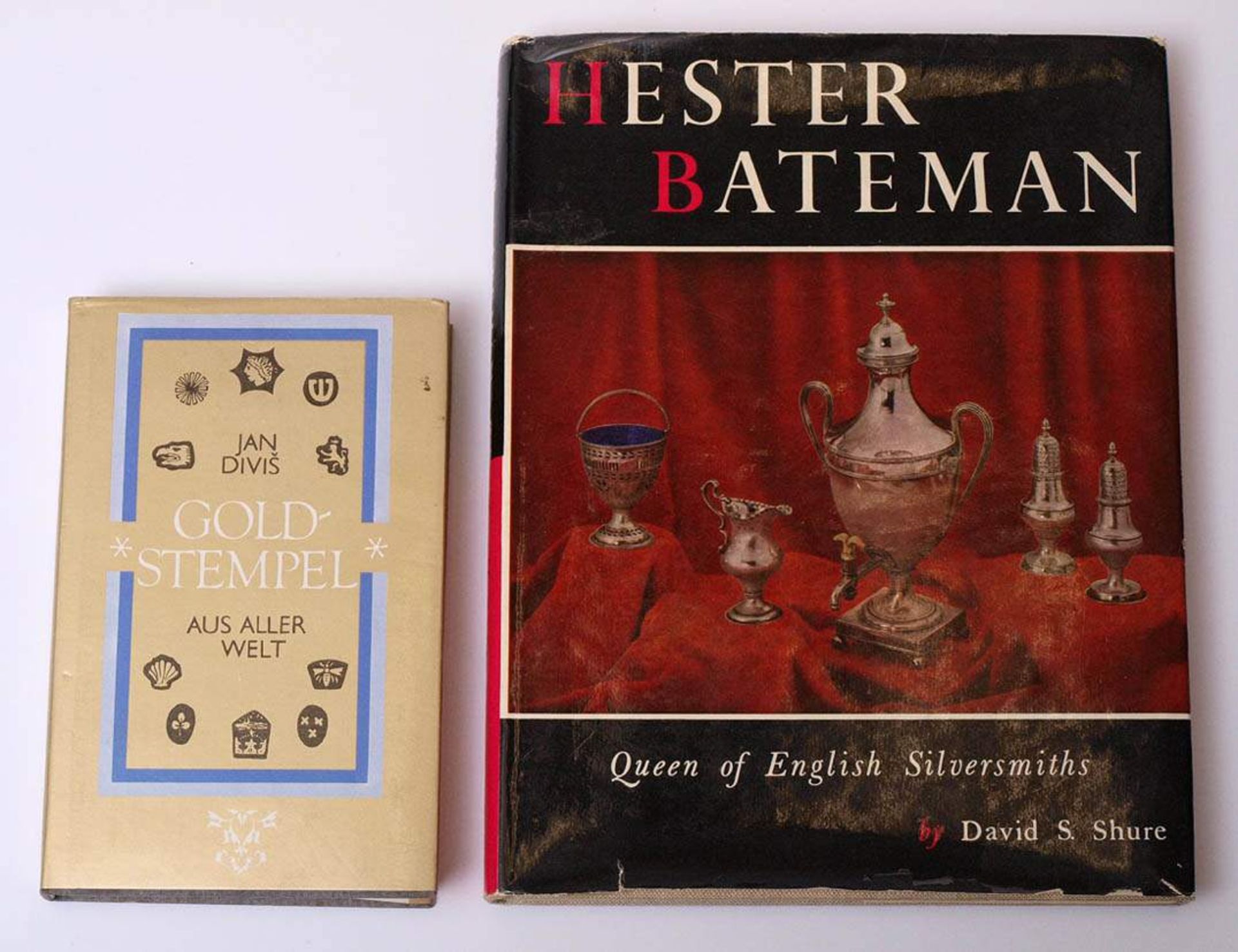 KonvolutShure, David S.: Hester Bateman, Queen of english silversmiths, Allen, London 1959. Mit