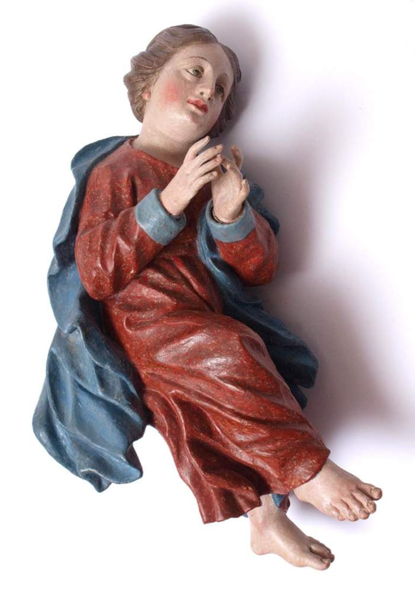 Figurine, süddeutsch, 18.Jhdt.Sitzende Gestalt einer jungen Frau mit übereinander geschlagenen