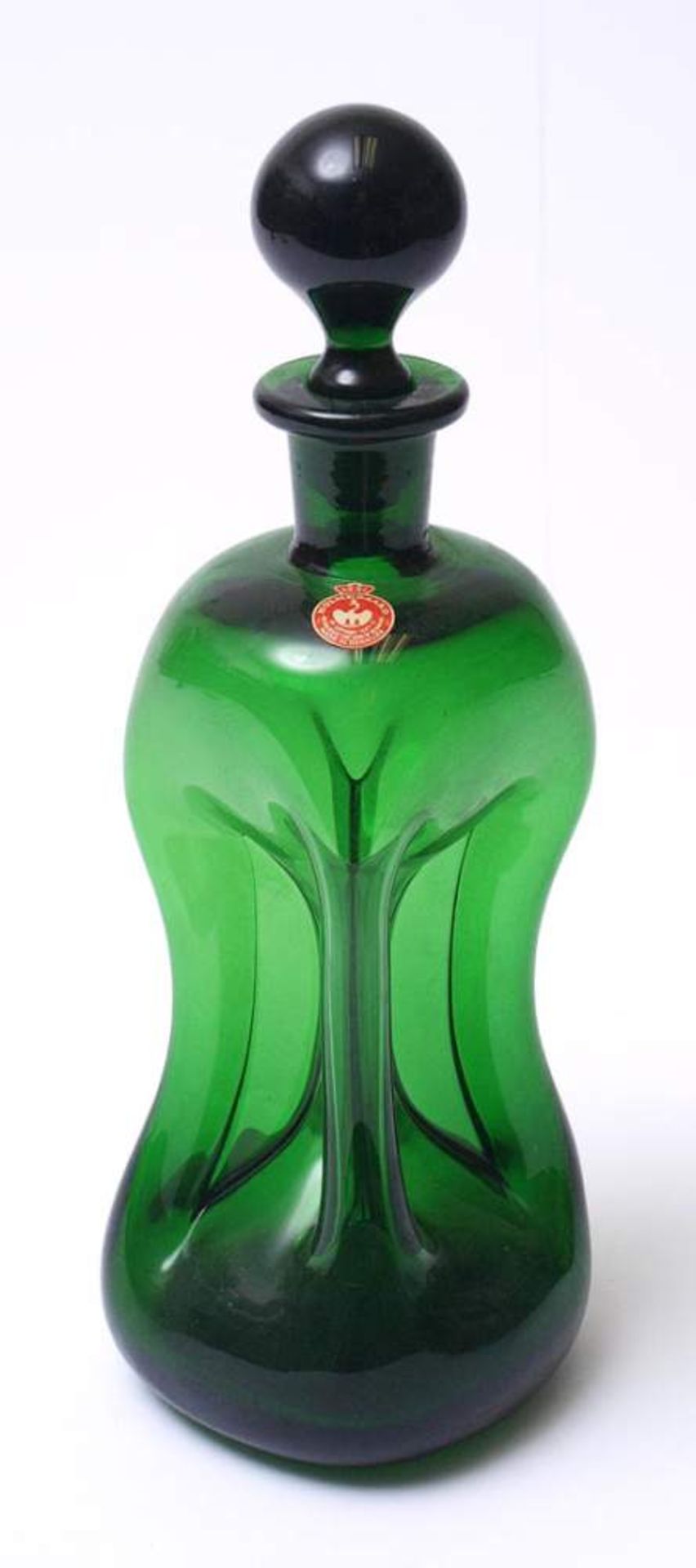 Karaffe, HolmegaardSogenante Gluckerflasche. Originaler Kugelstopfen. Grünes Glas. Originales