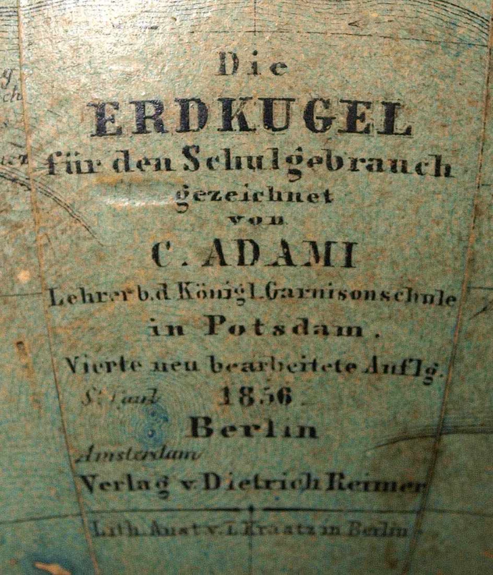 Tischglobus, Potsdam, dat.1856 Gedrechselter Sockel, Kugel aus Gips mit litographiertem Papier. - Bild 6 aus 6