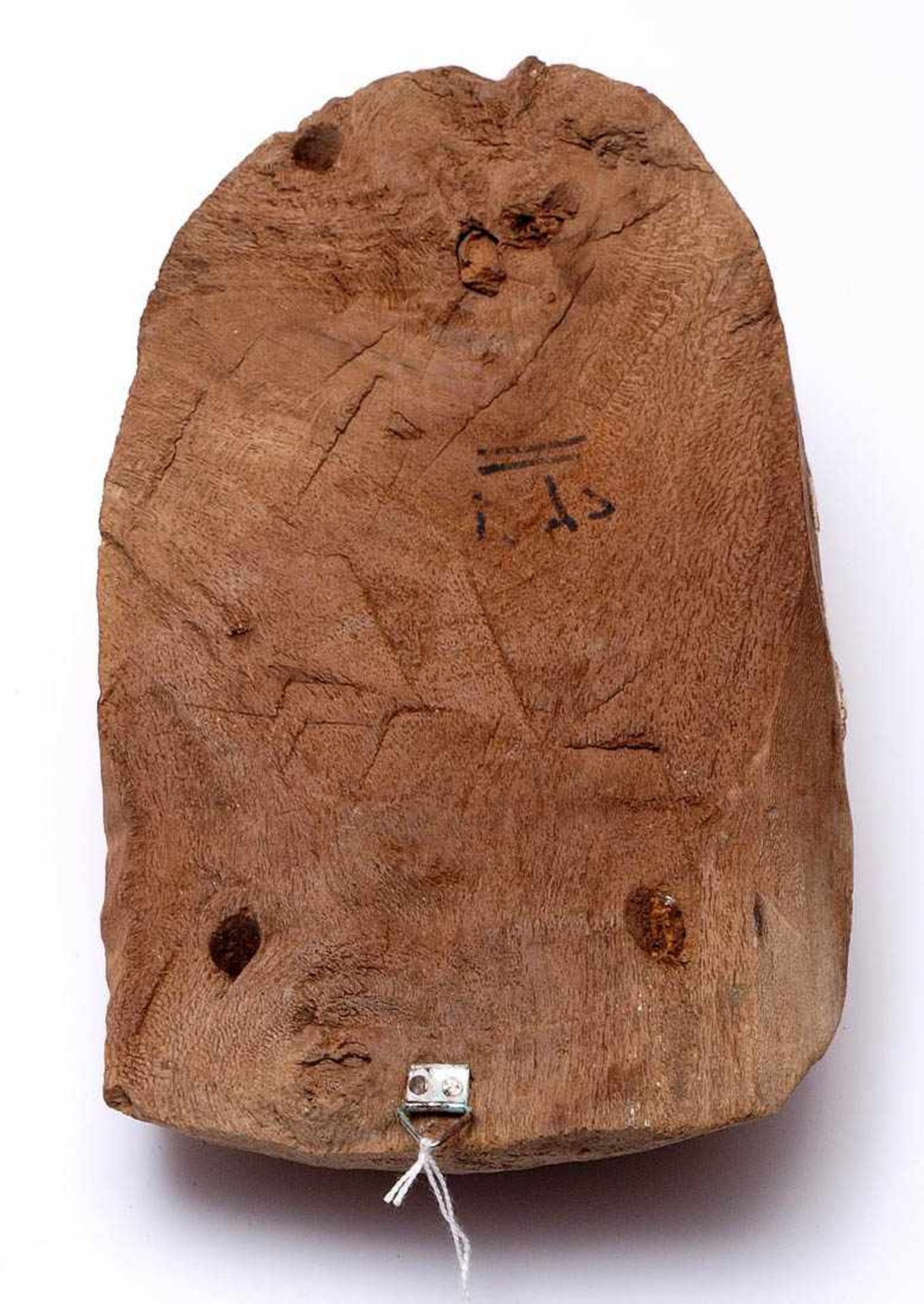 Sarkophagmaske, wohl Ägypten Farbige Malerei über Stuck auf Holz. H.22,5cm. - Bild 6 aus 6