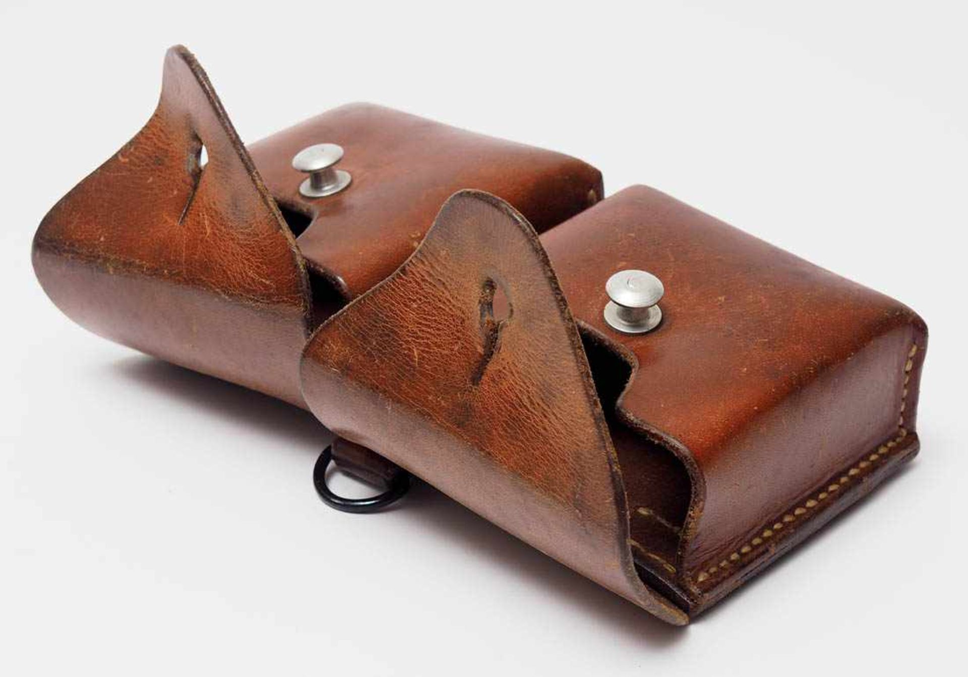 Patronentasche, Schweiz Gürteltasche mit zwei Fächern. Genähtes Leder. Verso Stempelmarke Jakob, - Bild 5 aus 5