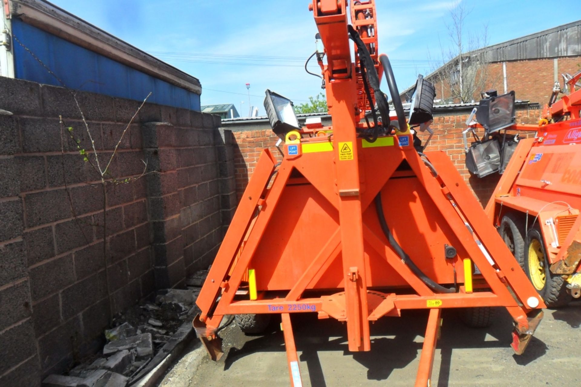 Allight Lighting Tower, mine spec, 5449 hrs, with hydraulic legs and mast.