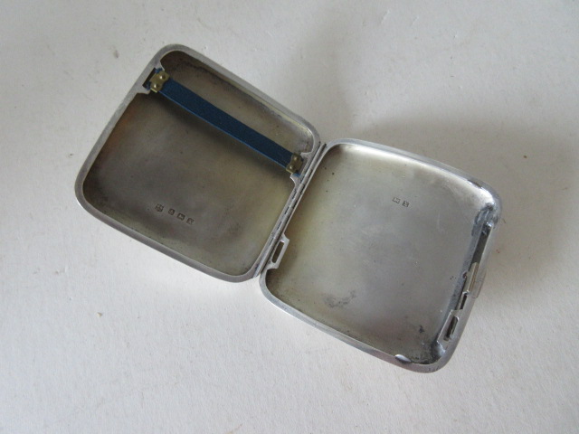 An unusually heavy hallmarked silver Cigarette Case, simple and stylish form, weight approx 128 - Image 5 of 7