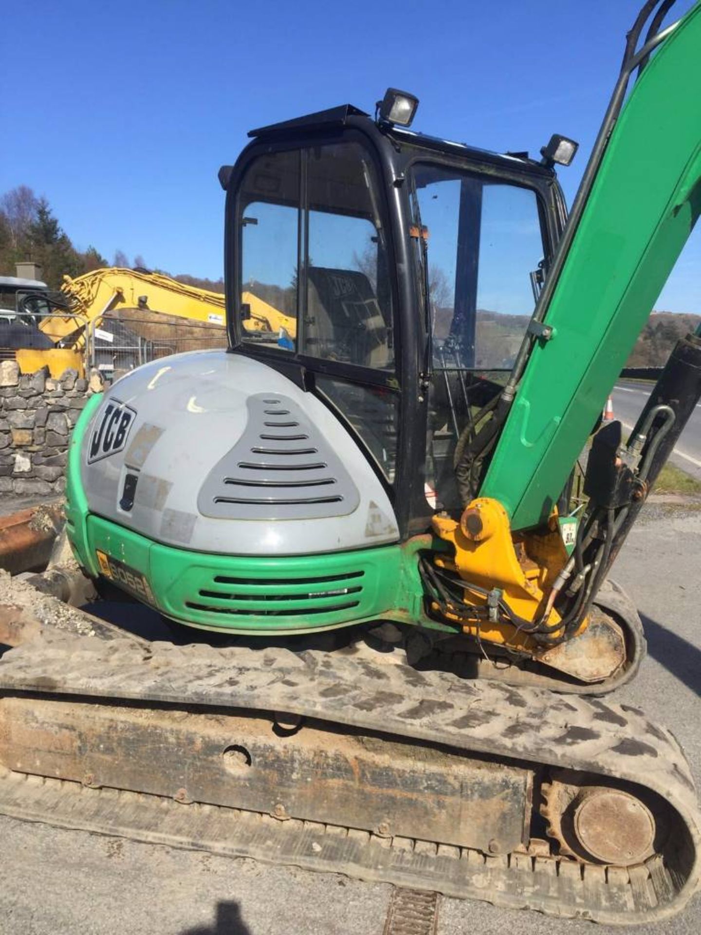 2008 JCB 8052 EXCAVATOR, 1800 HRS, PIPED FOR HAMMER, MANUAL QUICK HITCH, COMPLETE WITH ONE BUCKET. - Bild 3 aus 8