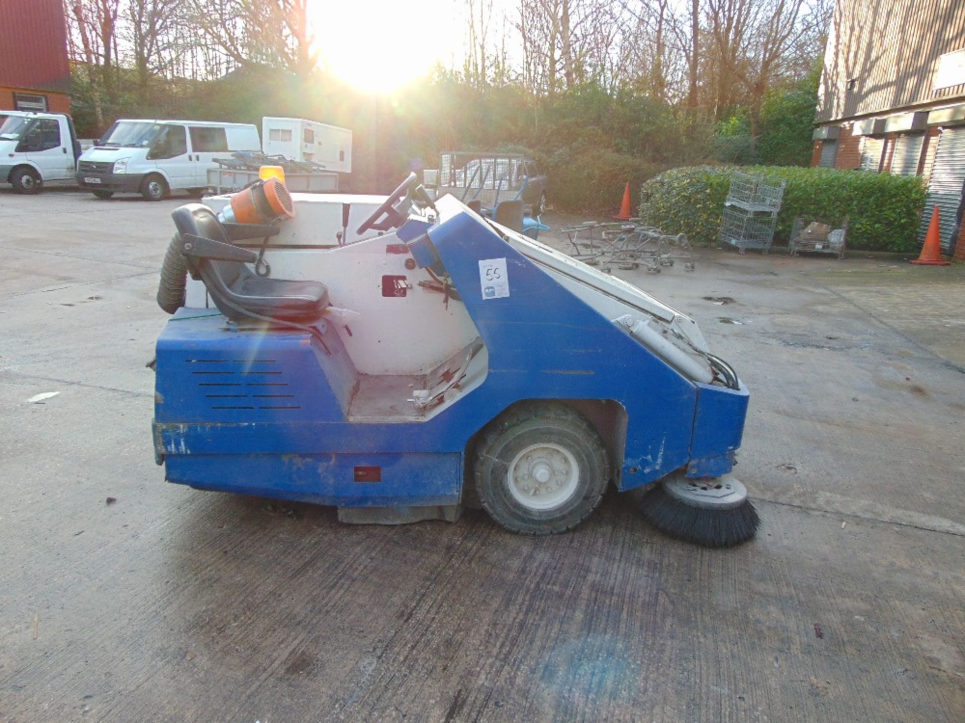 Minuteman Powerboss SW/9XP Diesel Ride-On Sweeper, Hours: 1252, Year of Manufacture: 2006