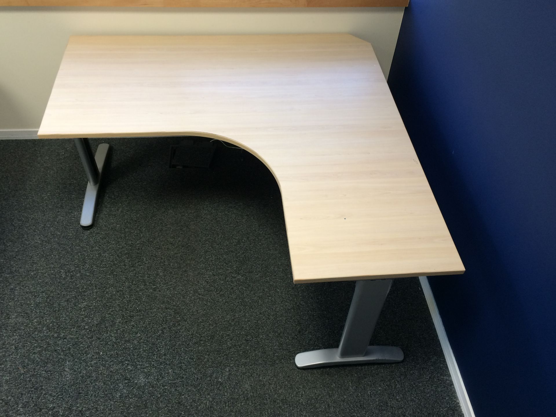 Left Corner Office Desk (Height: 72.5cm / Length: 160cm / Width: 160cm)