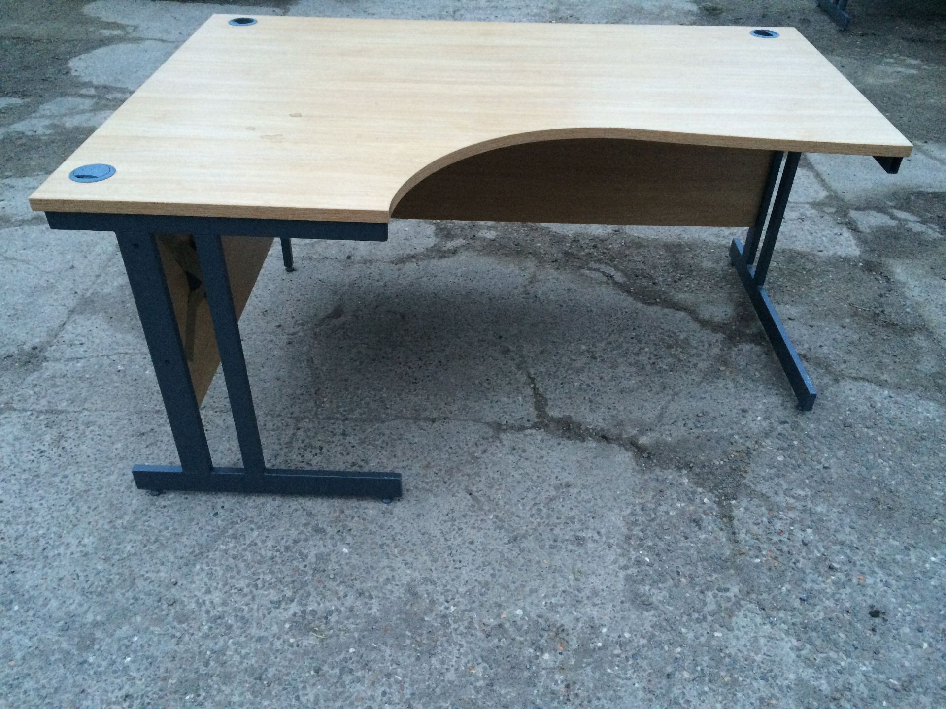 Corner Office Desk (Height: 74cm / Length: 160cm / Width:  113cm                 (3)