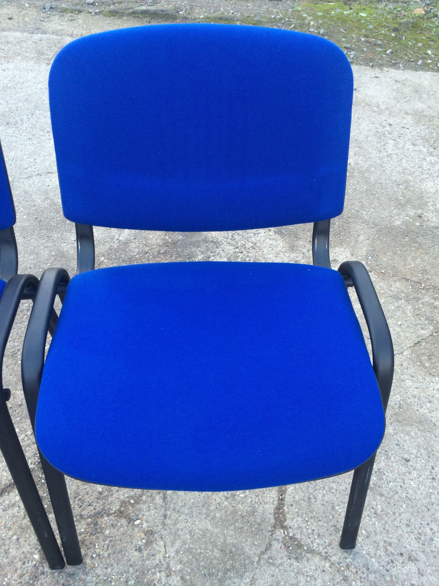 4x Blue Fabric Conference Chairs - Image 2 of 4