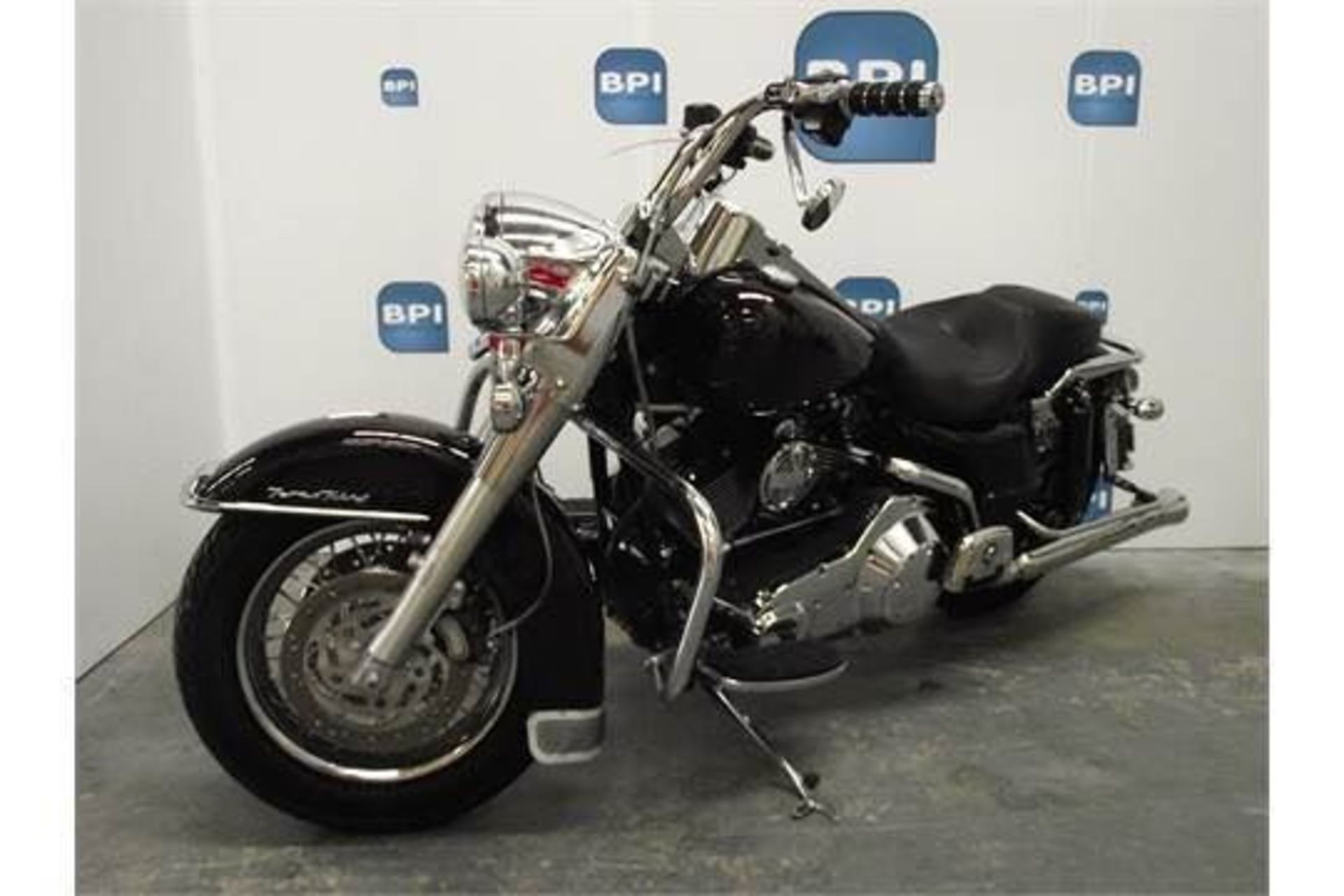 2005 Harley Davidson FLHRCI Road King Classic - Image 2 of 9