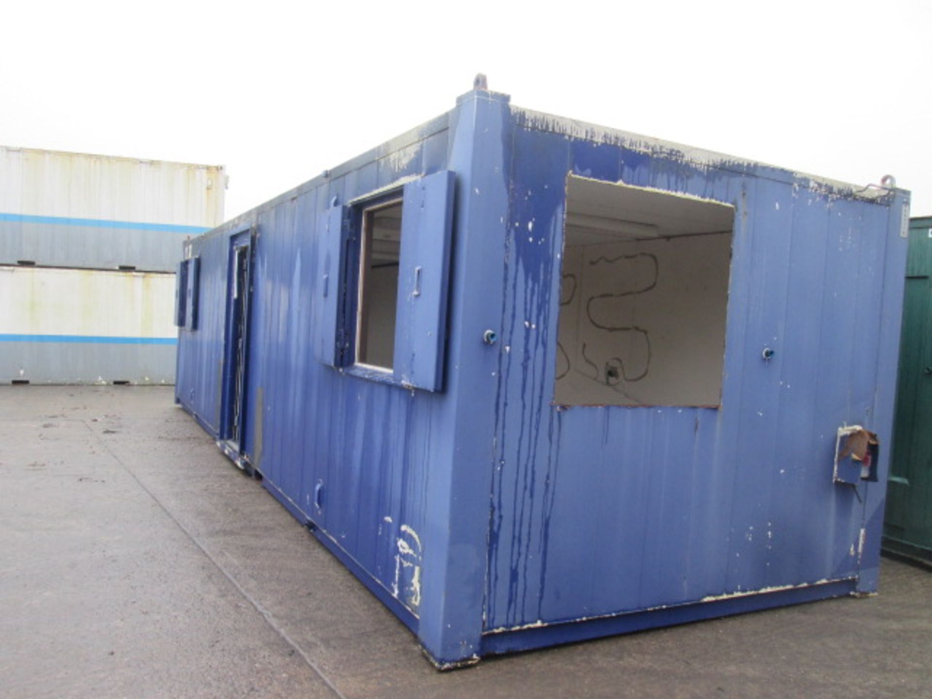 E62170 32ft x 10ft Anti Vandal Open Plan Office