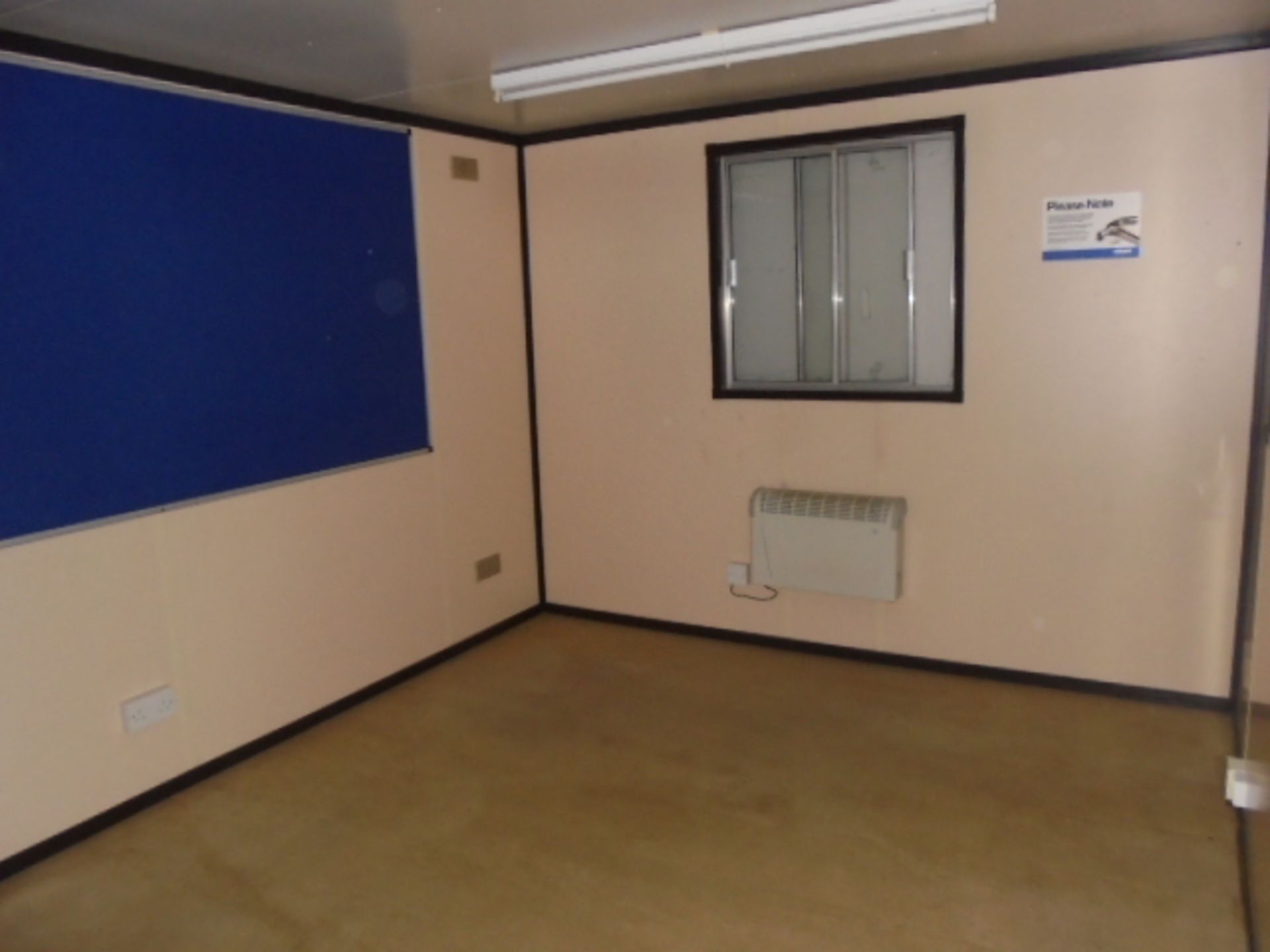 E58558 32ft x 10ft Anti Vandal Double Office - Image 7 of 8