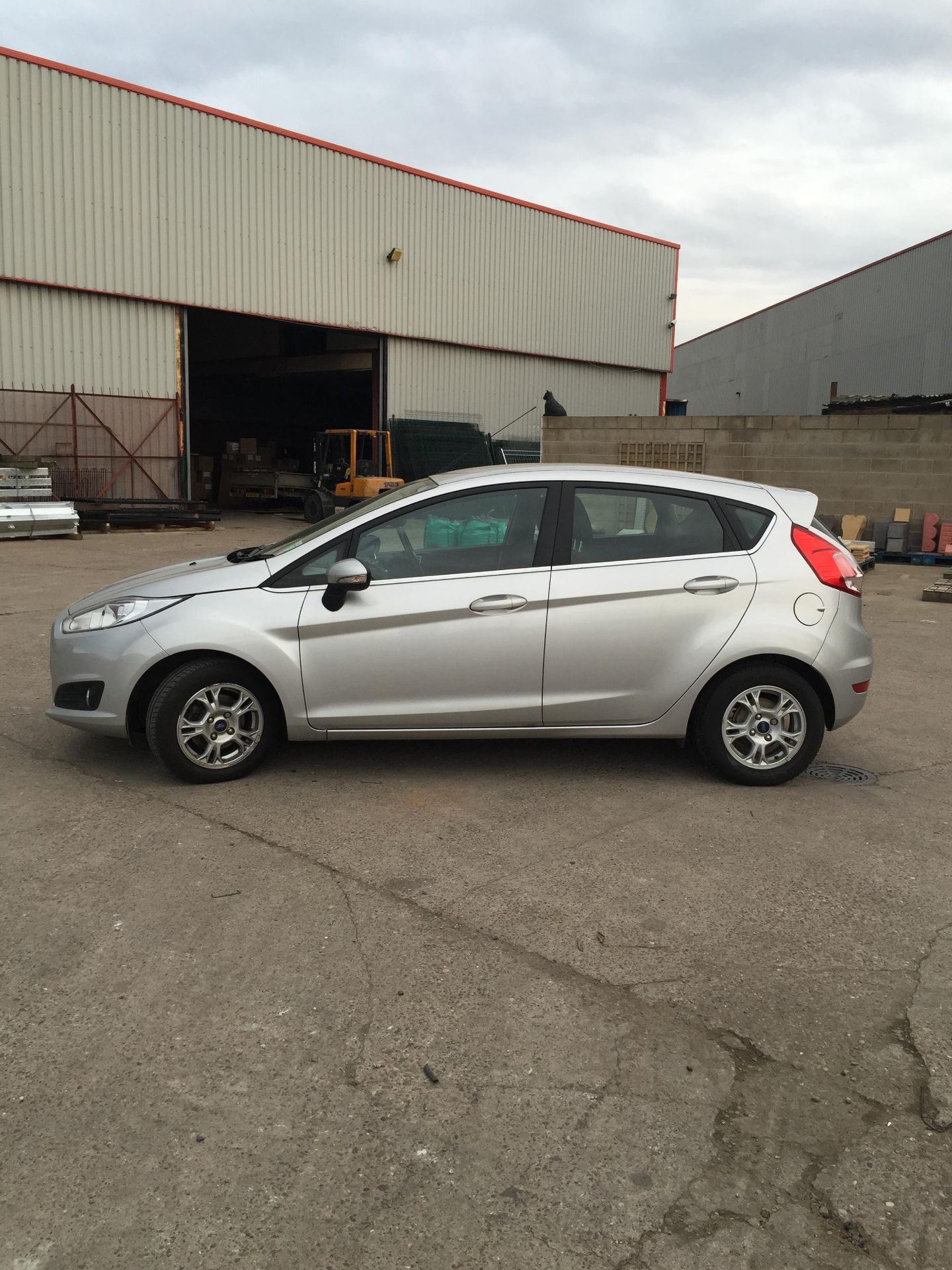 13 Plate FORD FIESTA ZETEC Econetic TDCI - YP13 NSN - Silver - 5 door hatchback - Tax expired 1st Fe - Image 4 of 15