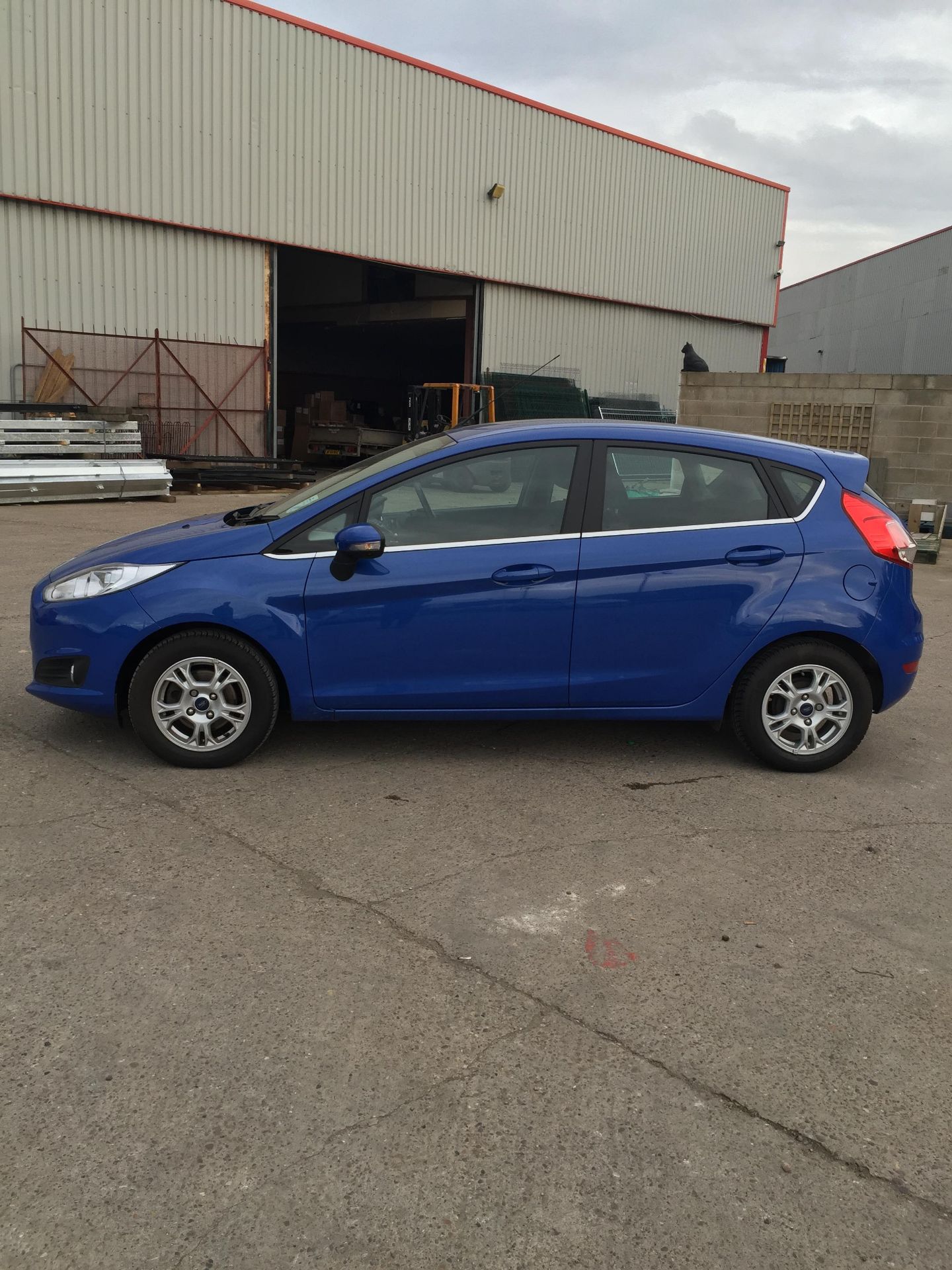13 Plate FORD FIESTA ZETEC Econetic TDCI - YP13 NRY - Blue - 5 door hatchback - Tax expired 1st Feb - Image 4 of 17
