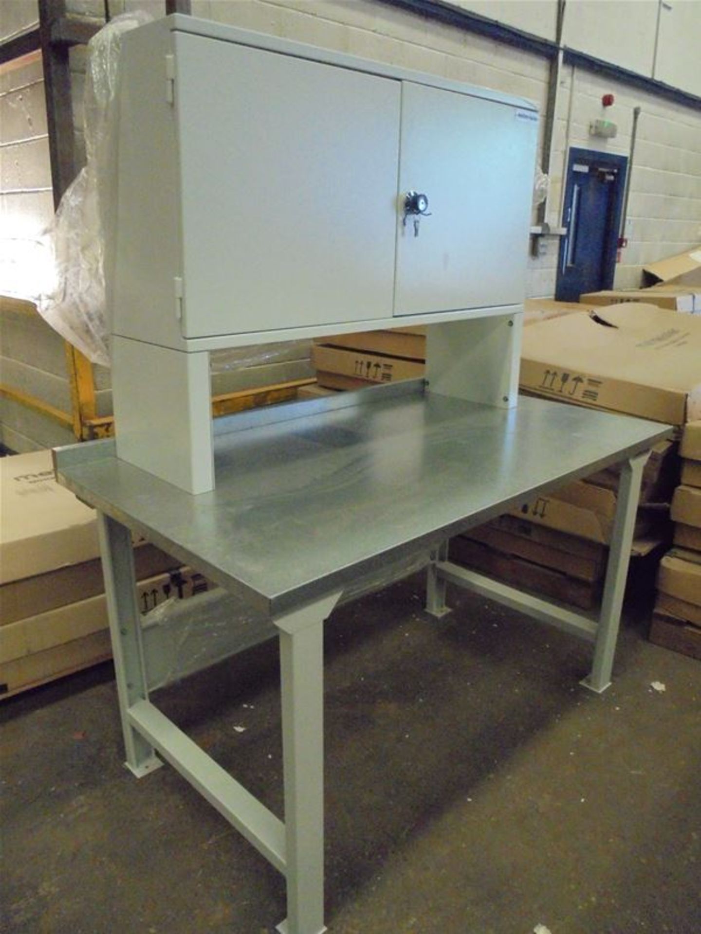 Workbench and Benchcabinet - Image 3 of 5