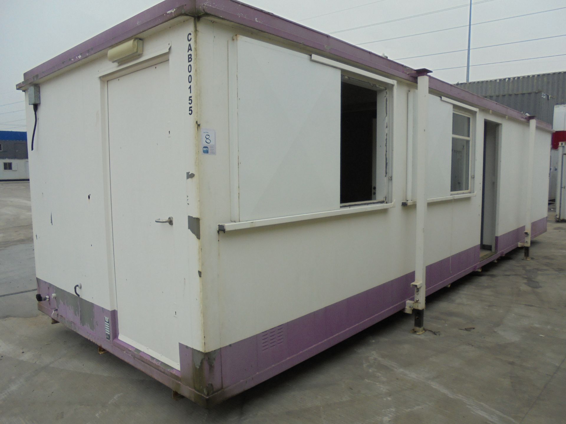 EMS126 32ft x 10ft Steel Clad Jack Leg Canteen / Changing Room