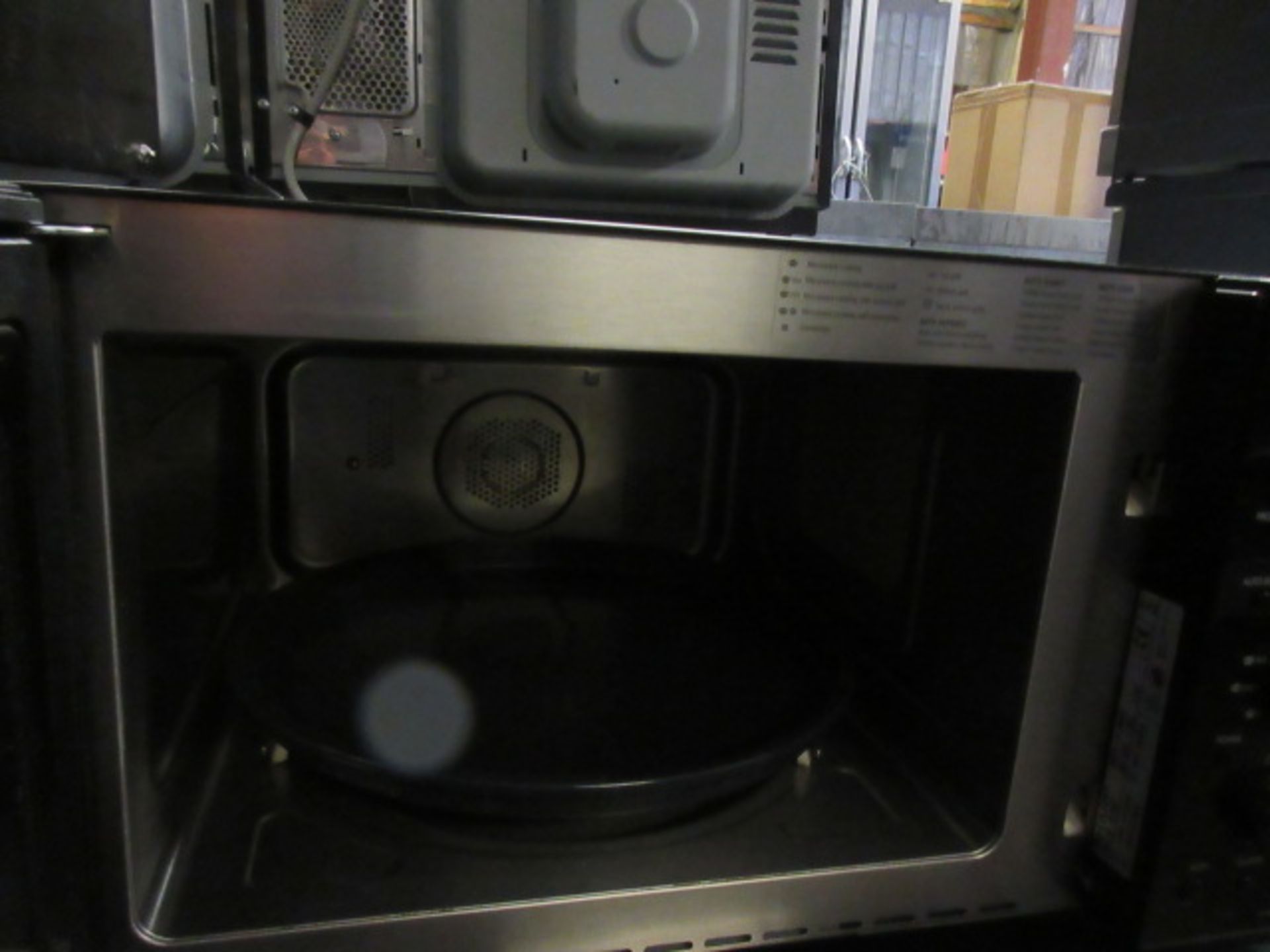 Sharp R-88BKM Microwave with Jet Convection & Double Grill. 900 w, 2.7kw, 240v, with metal plate. - Image 2 of 4