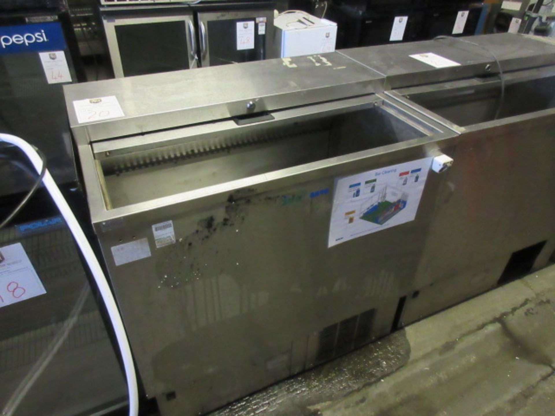 IMC BK90 Chest Chiller. Stainless Steel, Refrigerant 134A, size 900 x 620 x 850mm high