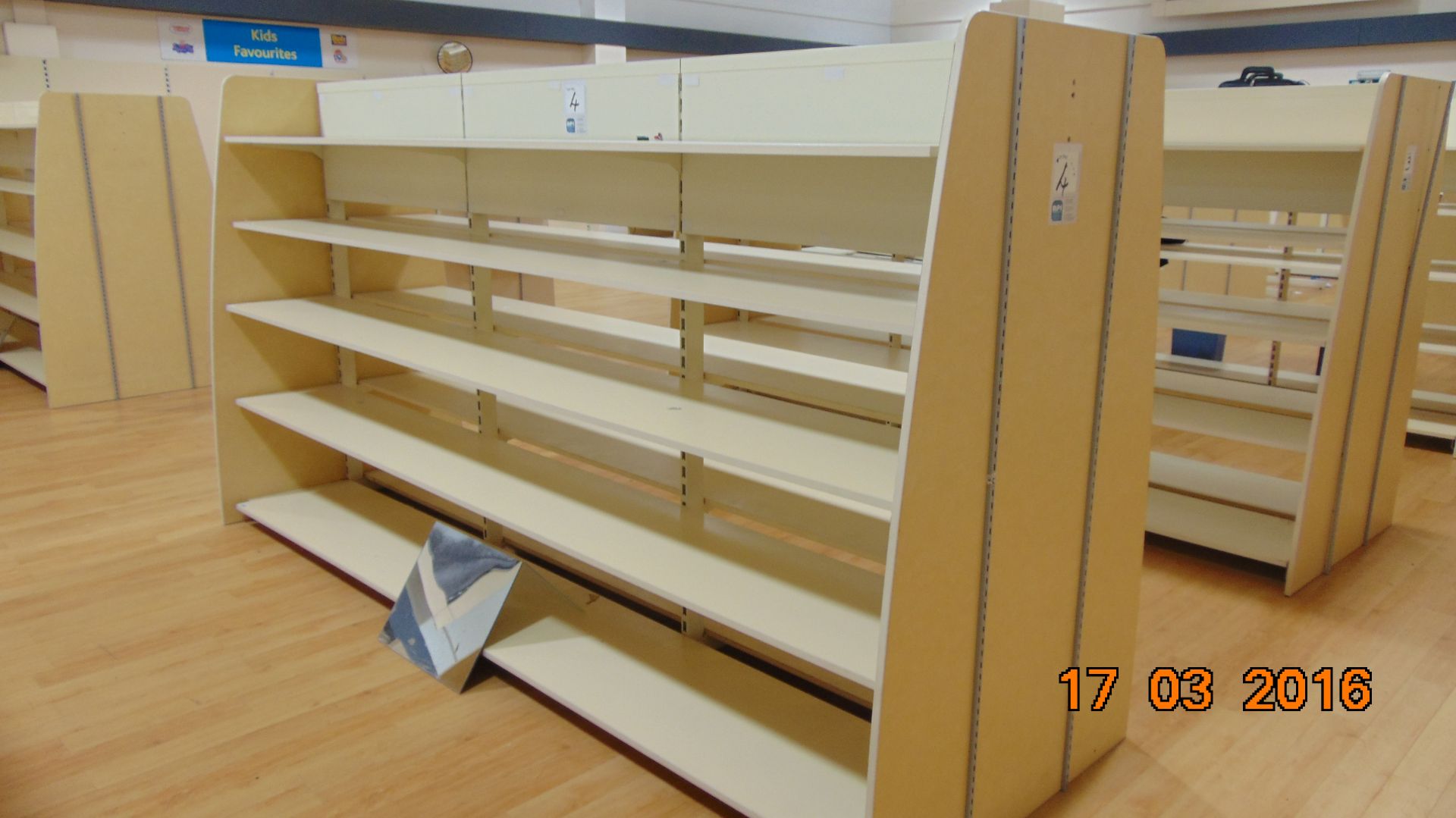 Quality Display Gondola Racking Individual Panels Of X900Mm X3 Display Length X 3Mts X 1300Mm Wide - Image 4 of 4