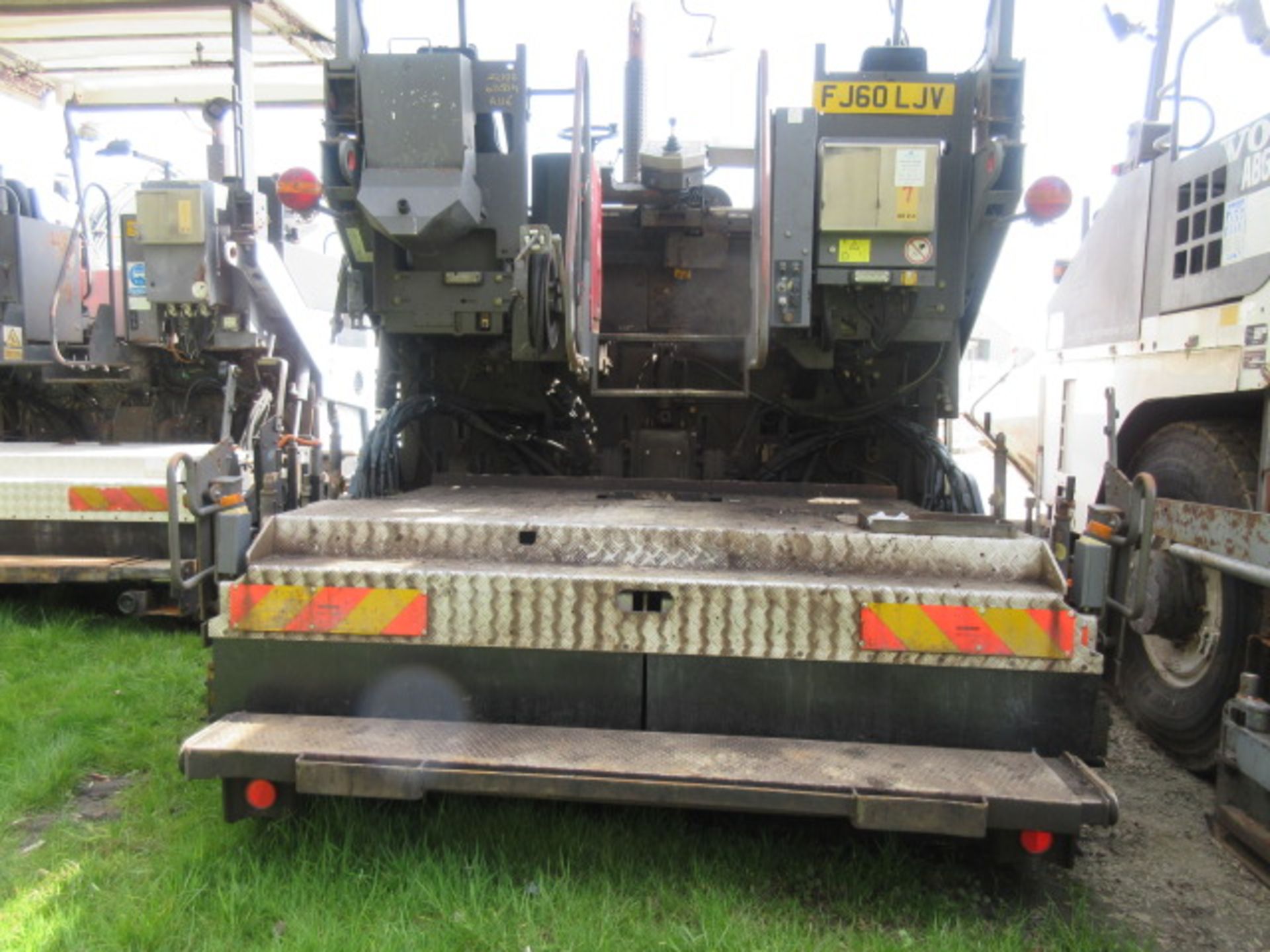 Volvo ABG P6870C Wheeled Asphalt Paver. 122Kw Eng power, Reg No FJ60 LJV, hours run 6811. - Image 9 of 26