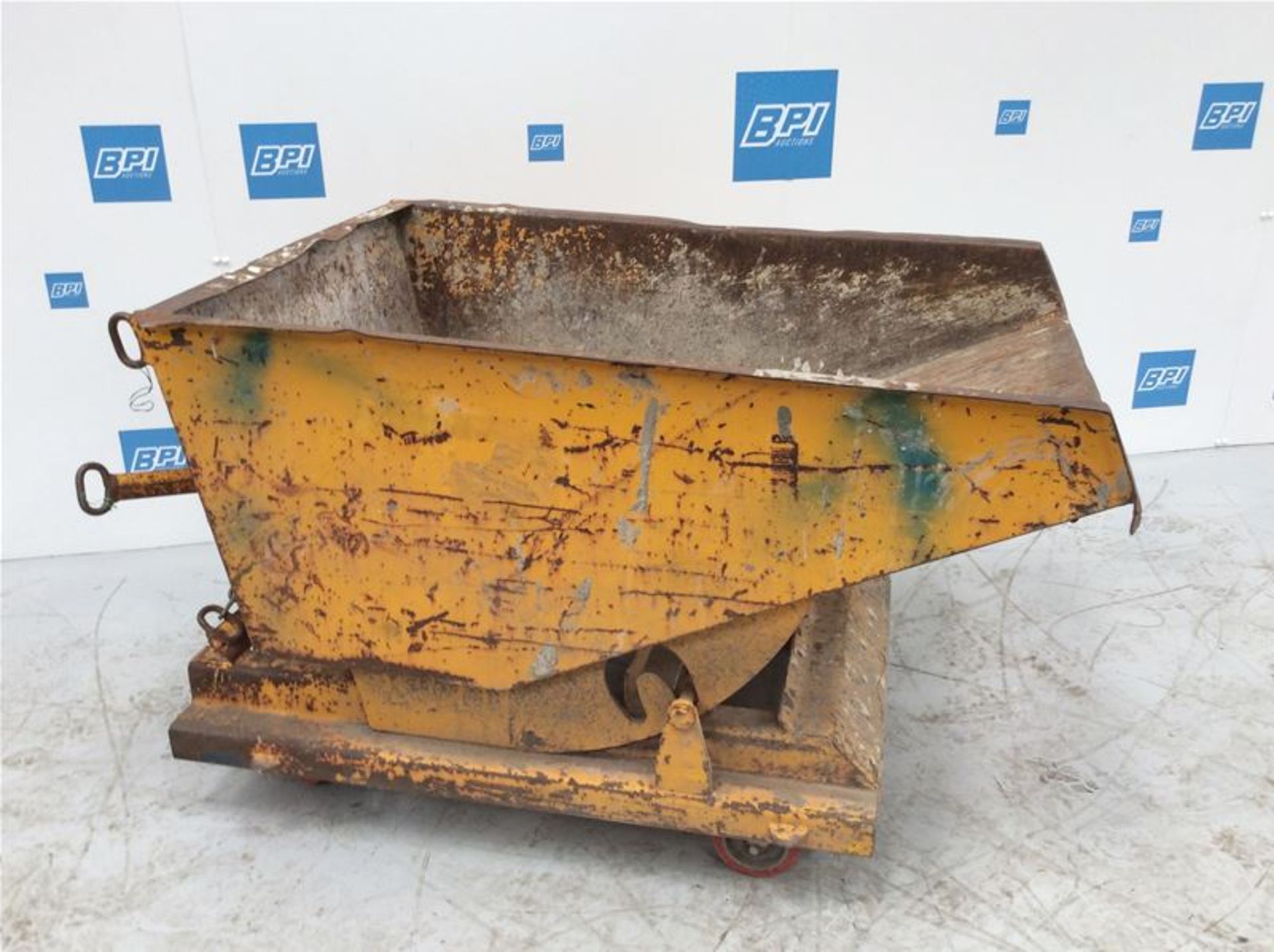 LEONARD 750KG SELF TIPPING SKIP