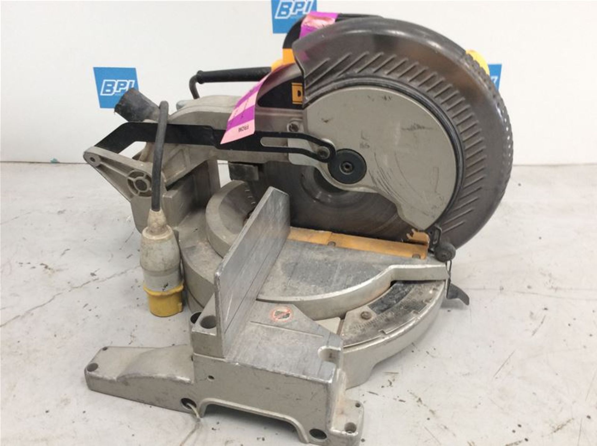 DEWALT DW702-LX ALLOY-CUTTING MITRE SAW - 250MM