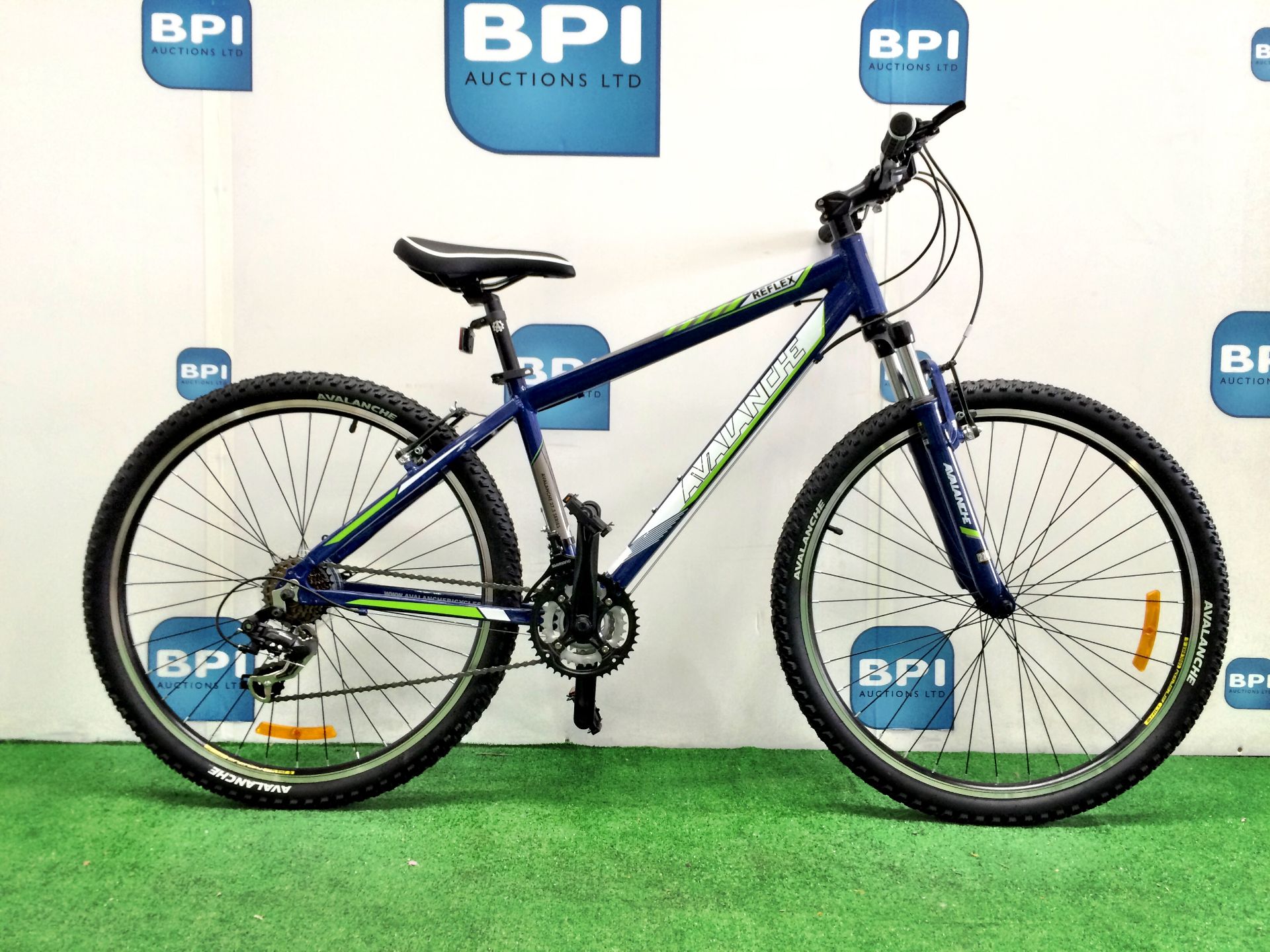 Avalanche Reflex 27.5 Mountain Bike