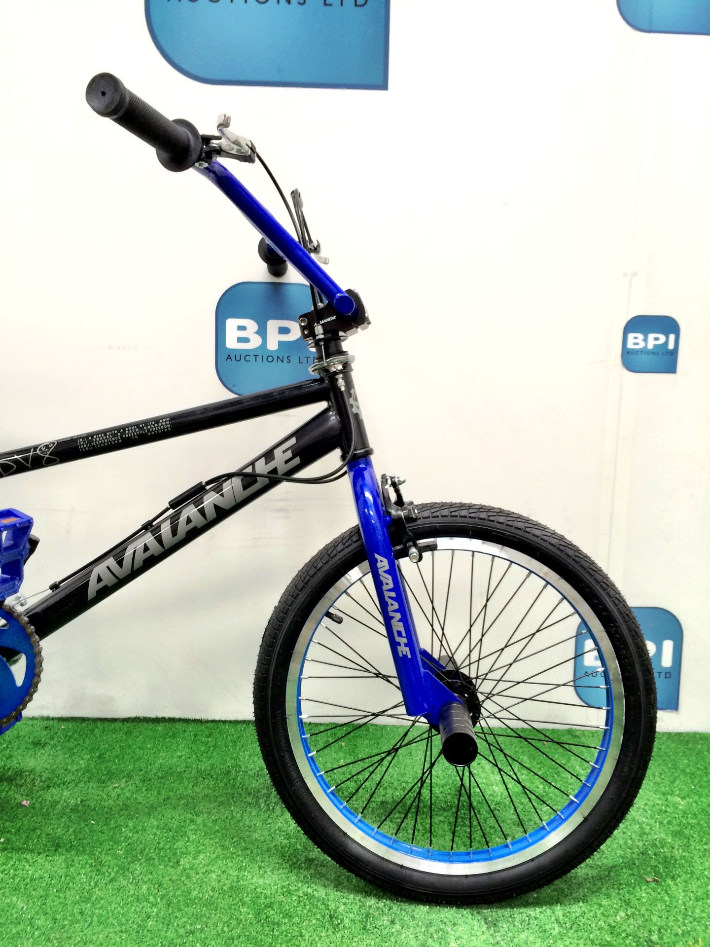 Avalanche DV8 Freestyle 20inch BMX Bike - Image 4 of 7