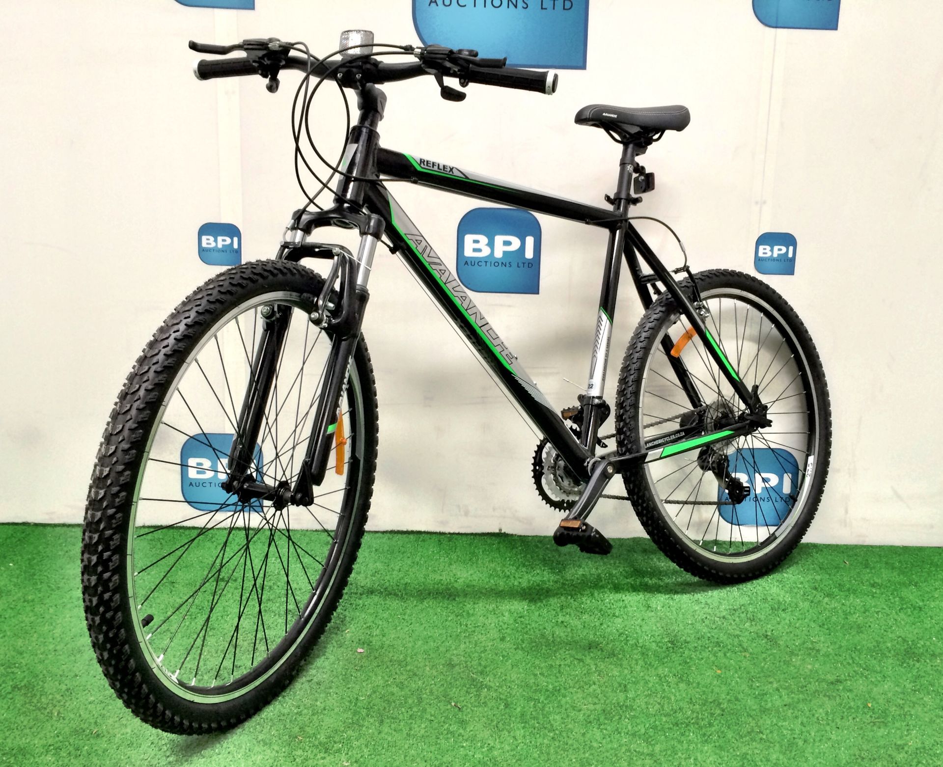 Avalanche Reflex 27.5 Mountain Bike