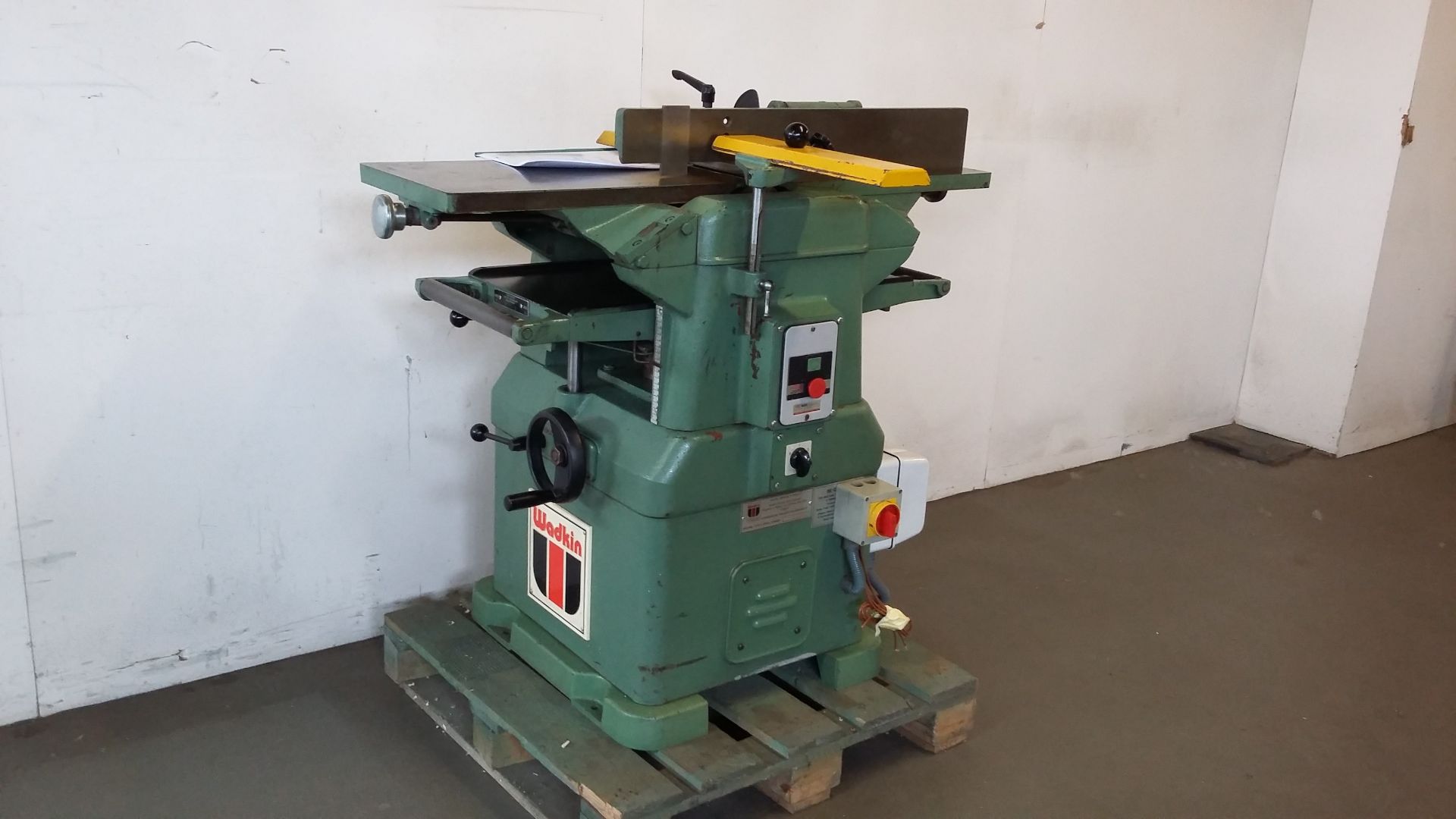 Wadkin BAOS 12" planer/thicknesser, late college machine & new DC brake