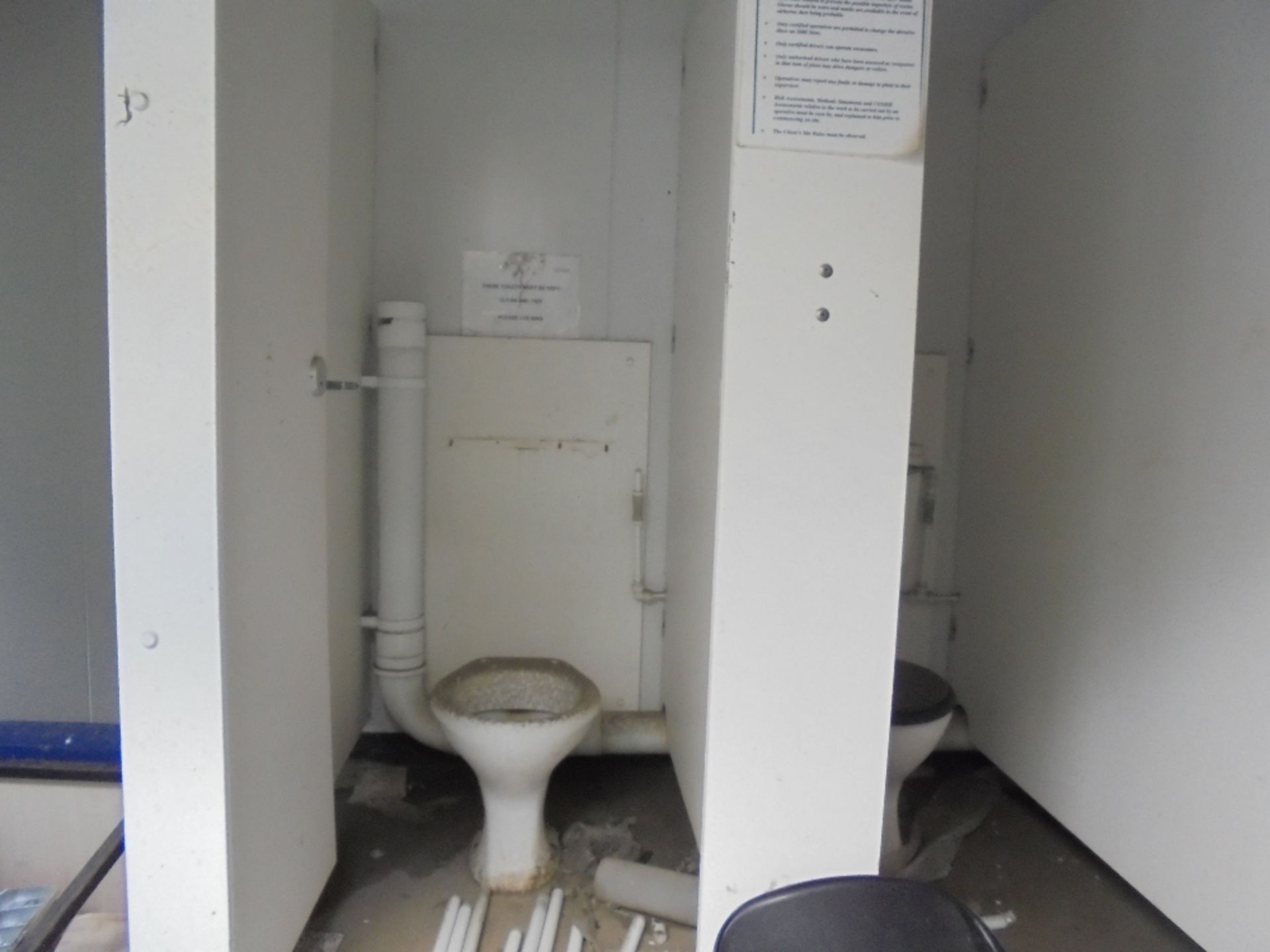 ESP10145 12ft x 9ft Anti Vandal Jack Leg Toilet - Image 9 of 11