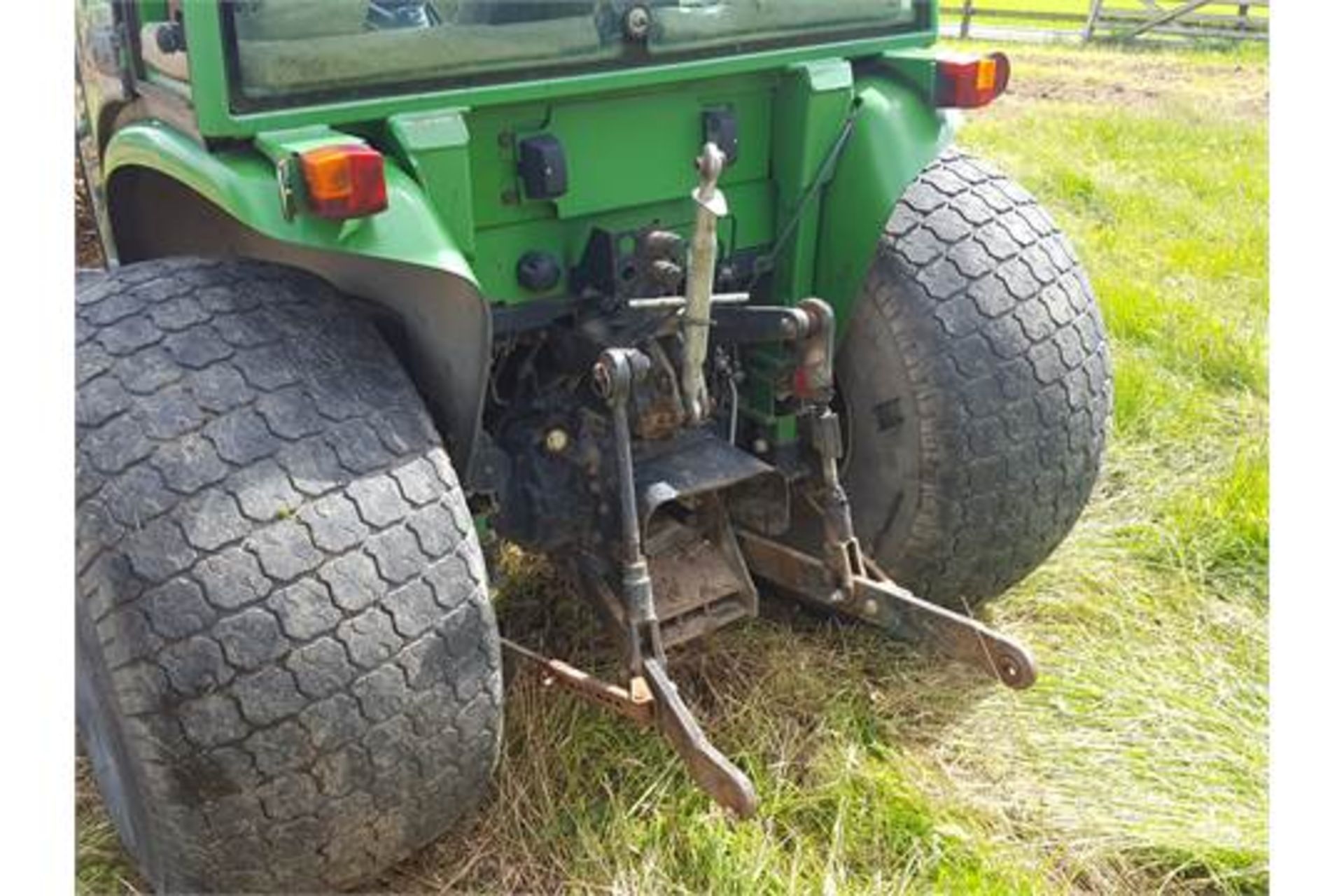 John Deere 4600 4 x 4 Compact Tractor - Image 5 of 10