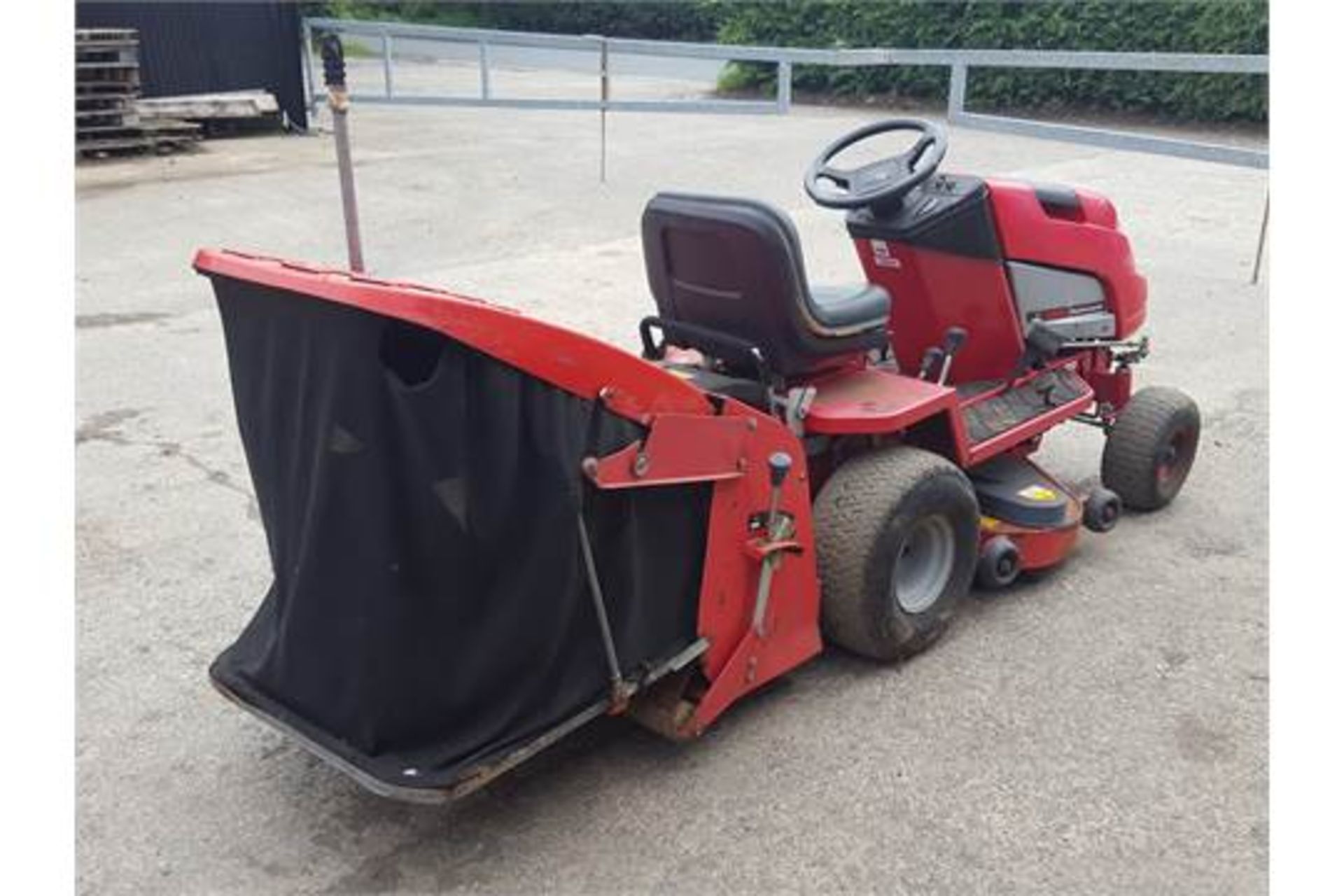 Countax C300H Hydrostatic Mower