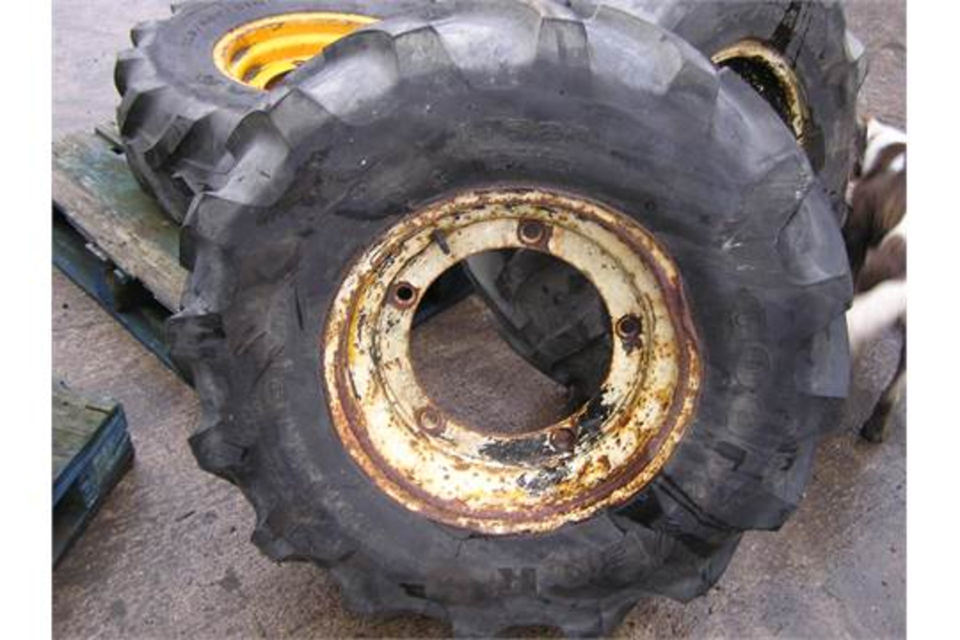 Set of 4 Dumper/ Goodyear Tyres on Rims - Image 3 of 3